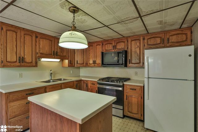 808 Engler Road, Plainfield Twp, PA 18064
