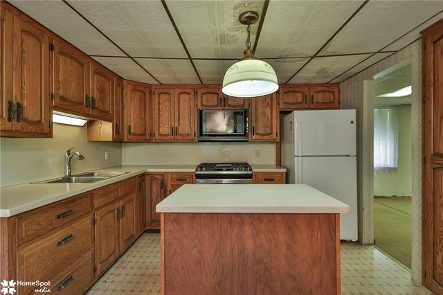 808 Engler Road, Plainfield Twp, PA 18064