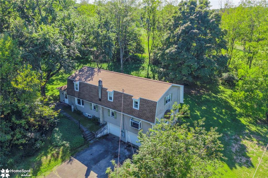 808 Engler Road, Plainfield Twp, PA 18064