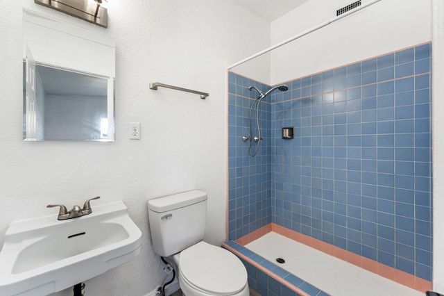 5500 55th, Sacramento, CA 95820
