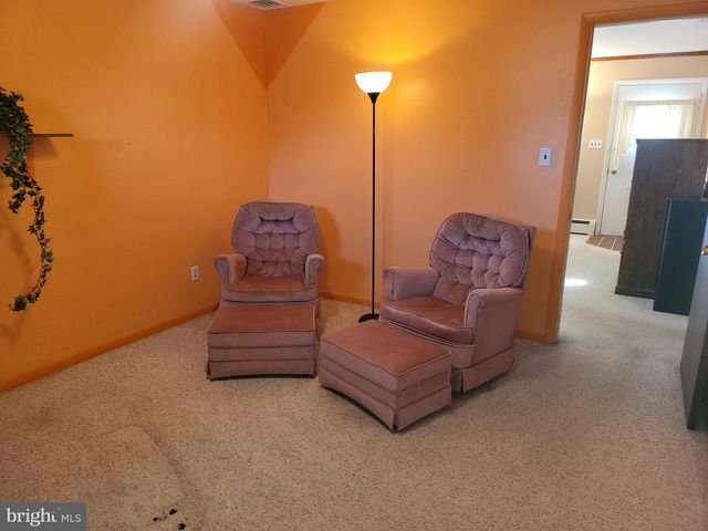 161 OAK HILL RD, Carlisle, PA 17015