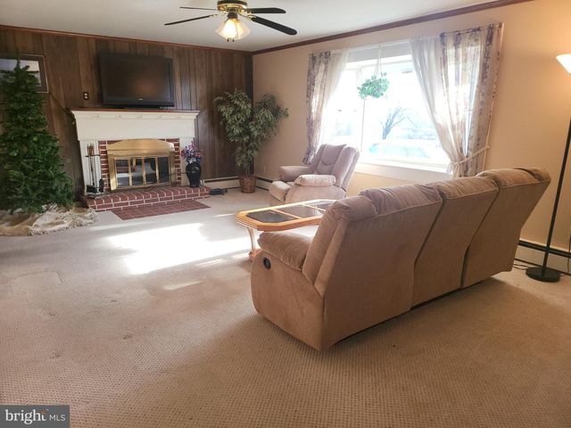 161 OAK HILL RD, Carlisle, PA 17015