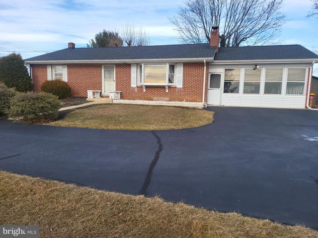 161 OAK HILL RD, Carlisle, PA 17015