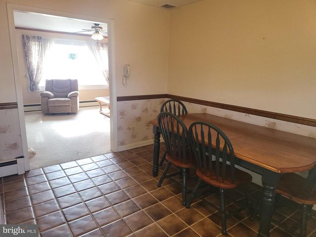 161 OAK HILL RD, Carlisle, PA 17015