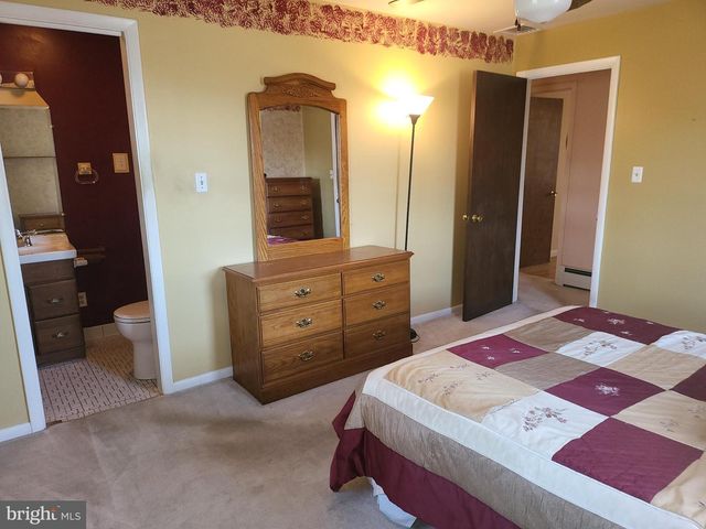 161 OAK HILL RD, Carlisle, PA 17015