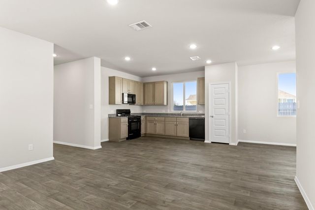 165 Daylily DR, Elgin, TX 78621