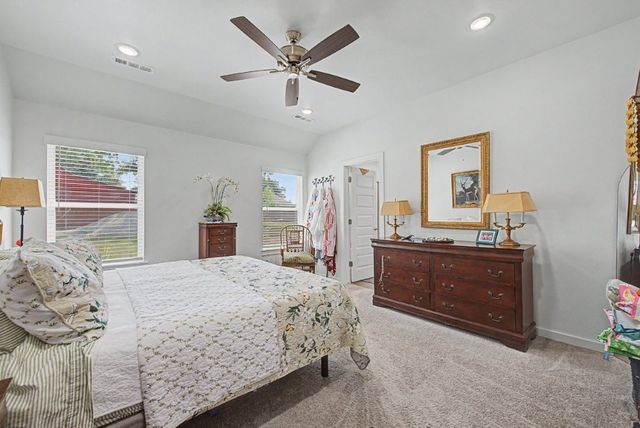 631 Hayden James Street, Prairie Grove, AR 72753