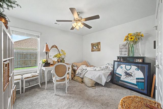 631 Hayden James Street, Prairie Grove, AR 72753
