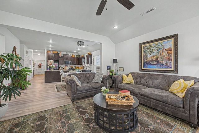 631 Hayden James Street, Prairie Grove, AR 72753