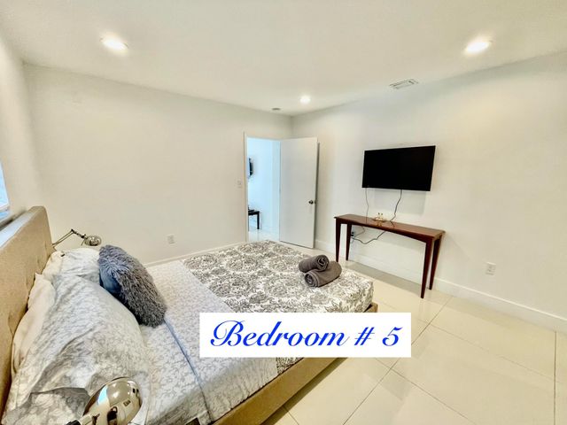 88 NE 154th Street, North Miami Beach, FL 33162