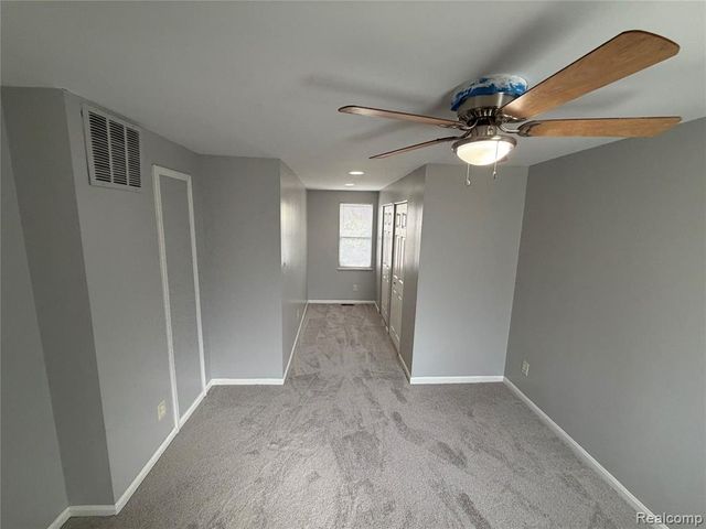 19445 Inkster Road, Livonia, MI 48152