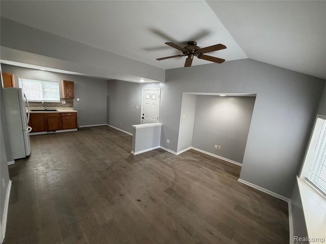 19445 Inkster Road, Livonia, MI 48152