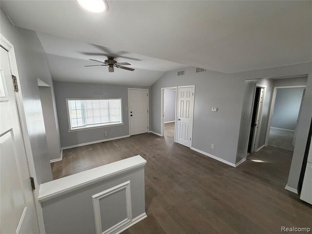 19445 Inkster Road, Livonia, MI 48152