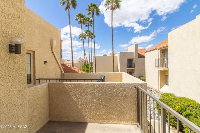 1200 E River Road E59, Tucson, AZ 85718