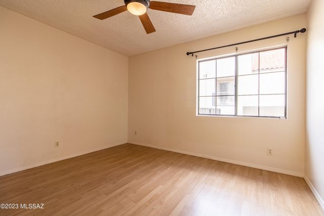 1200 E River Road E59, Tucson, AZ 85718