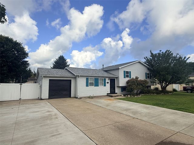 318 EDGE PARK Drive, Lake City Boro, PA 16423