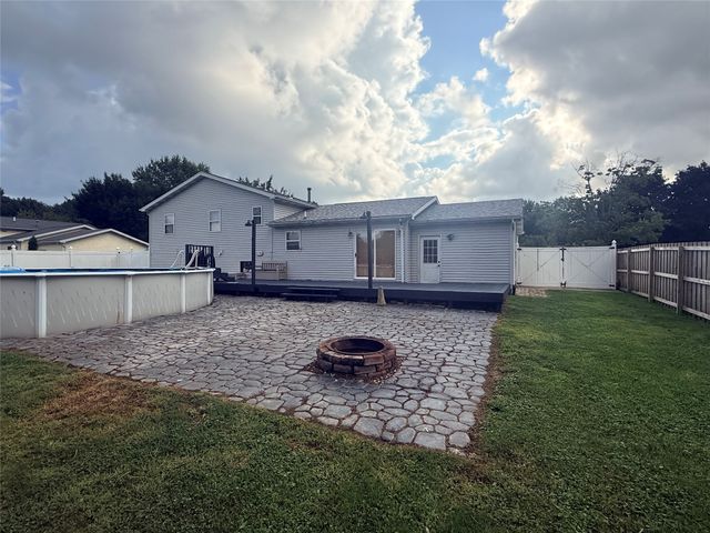 318 EDGE PARK Drive, Lake City Boro, PA 16423