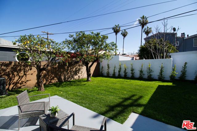 4068 Sutro Avenue, Los Angeles, CA 90008