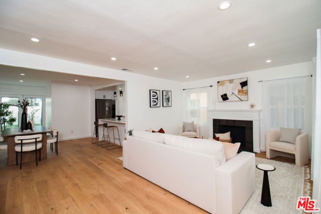 4068 Sutro Avenue, Los Angeles, CA 90008