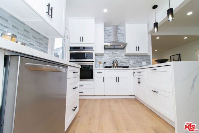 4068 Sutro Avenue, Los Angeles, CA 90008