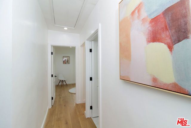 4068 Sutro Avenue, Los Angeles, CA 90008
