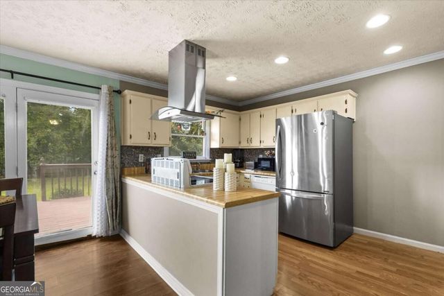 413 Hemlock Drive, Lawrenceville, GA 30046