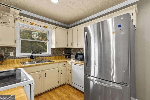 413 Hemlock Drive, Lawrenceville, GA 30046