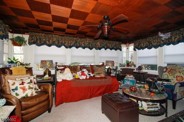 301 3Rd St, Clifton City, NJ 07011