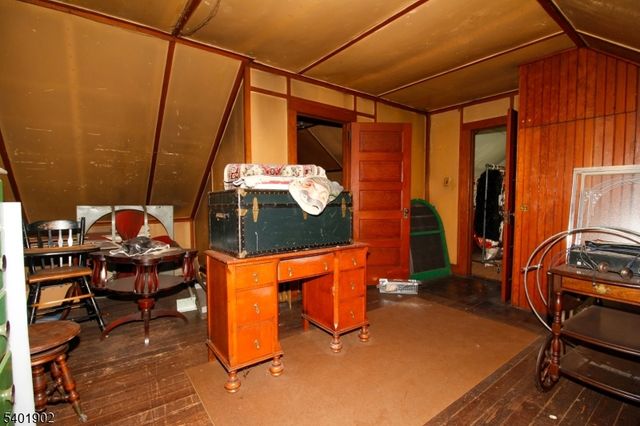 301 3Rd St, Clifton City, NJ 07011