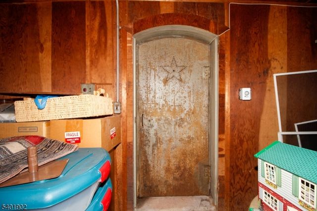 301 3Rd St, Clifton City, NJ 07011