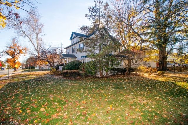 301 3Rd St, Clifton City, NJ 07011