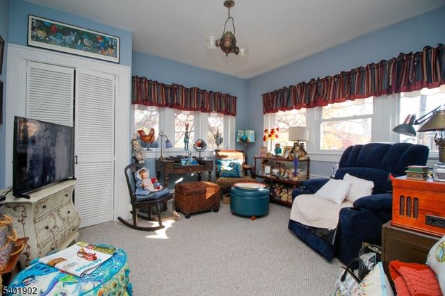 301 3Rd St, Clifton City, NJ 07011