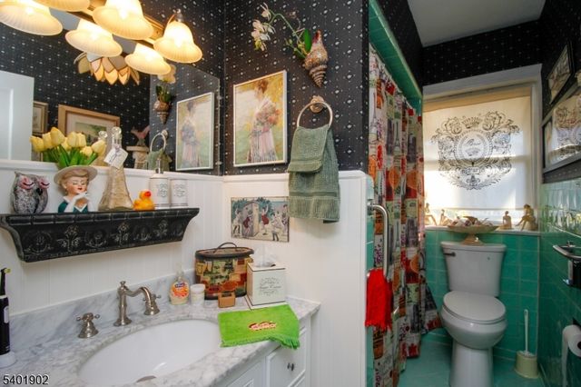 301 3Rd St, Clifton City, NJ 07011