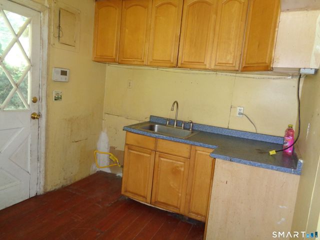 318 Stonybrook Road, Stratford, CT 06614