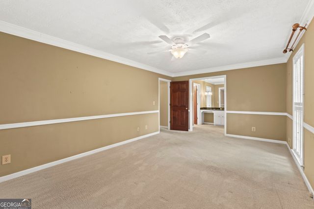 4352 White Oak Drive, Sugar Hill, GA 30518