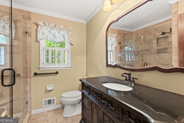 4352 White Oak Drive, Sugar Hill, GA 30518