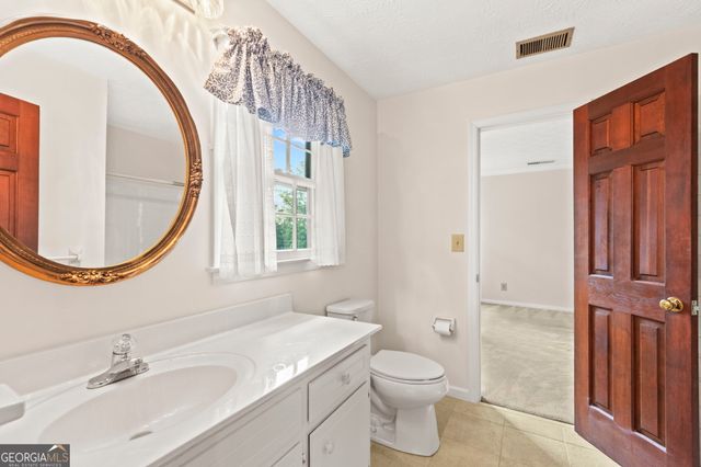 4352 White Oak Drive, Sugar Hill, GA 30518