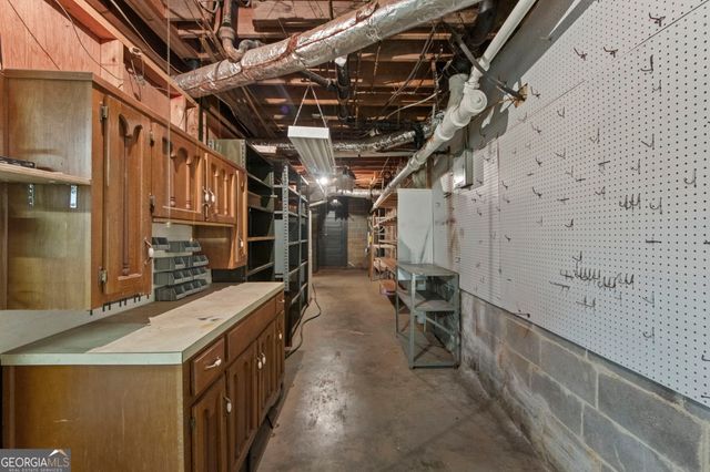 4352 White Oak Drive, Sugar Hill, GA 30518