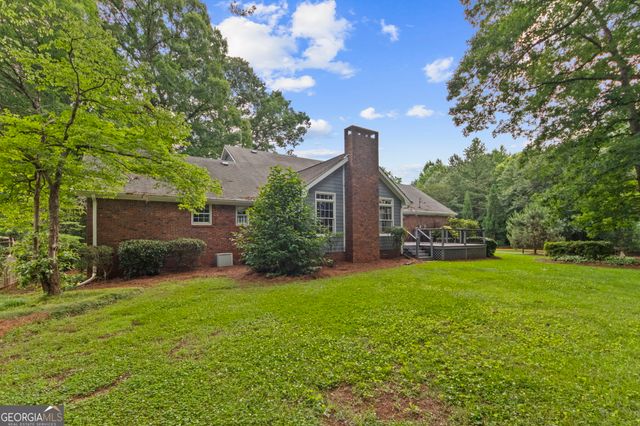 4352 White Oak Drive, Sugar Hill, GA 30518