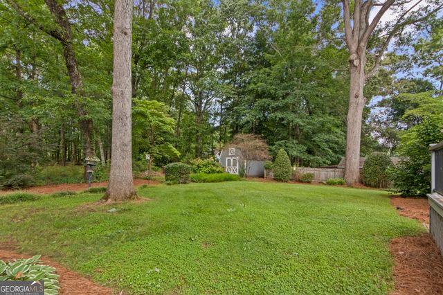 4352 White Oak Drive, Sugar Hill, GA 30518