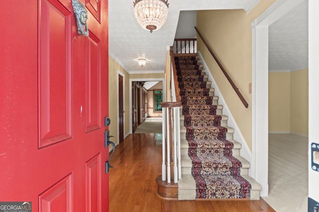 4352 White Oak Drive, Sugar Hill, GA 30518