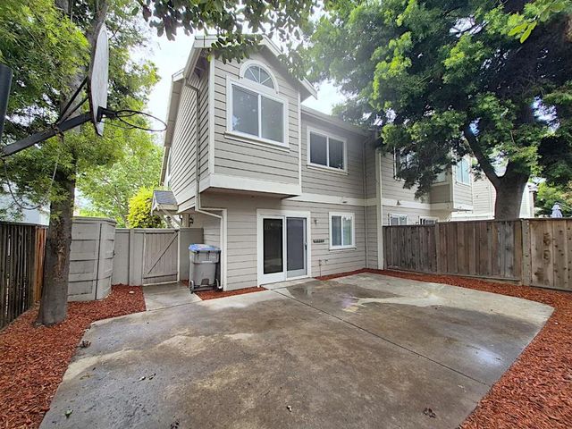 5526 Entrada Cedros, San Jose, CA 95123