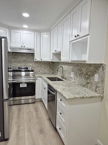 5526 Entrada Cedros, San Jose, CA 95123