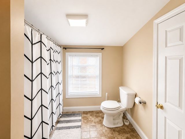 18 Linden Pl 2, Brookline, MA 02445