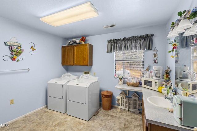3375 Dodge Road, White City, OR 97503