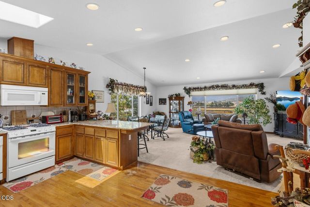 3375 Dodge Road, White City, OR 97503