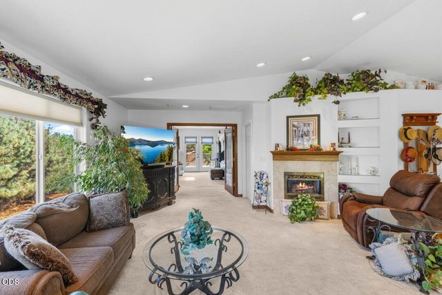 3375 Dodge Road, White City, OR 97503