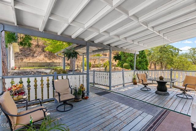 3375 Dodge Road, White City, OR 97503