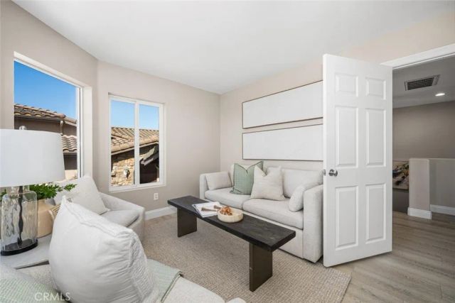 2212 Sea Ridge, Signal Hill, CA 90755