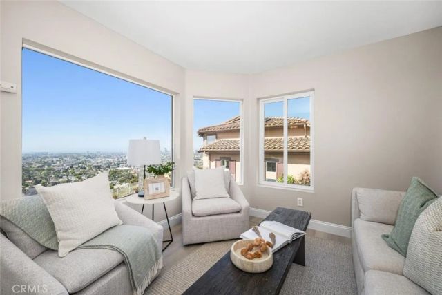 2212 Sea Ridge, Signal Hill, CA 90755